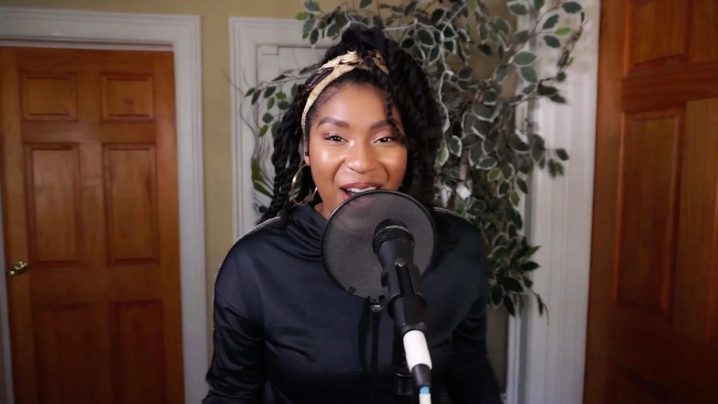 Quiana Holmes in "The Magic Behind d'ILLUSION"