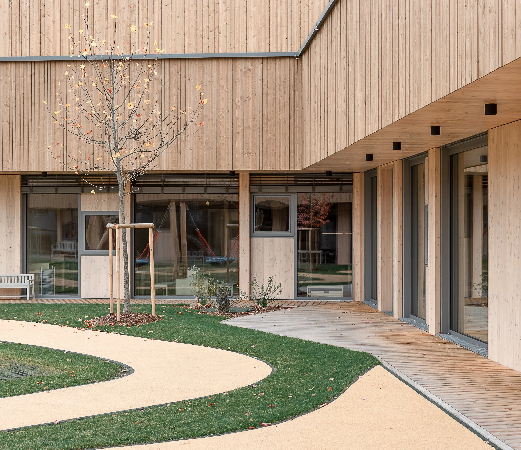 Mikado_Tp3 Architekten_Innenhof_05.jpg