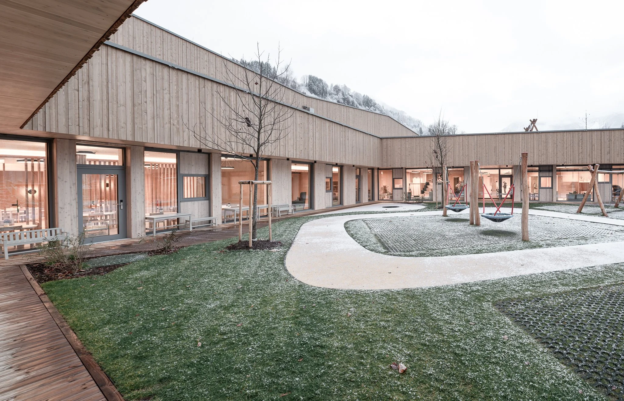 Mikado_Tp3 Architekten_Innenhof_11.jpg