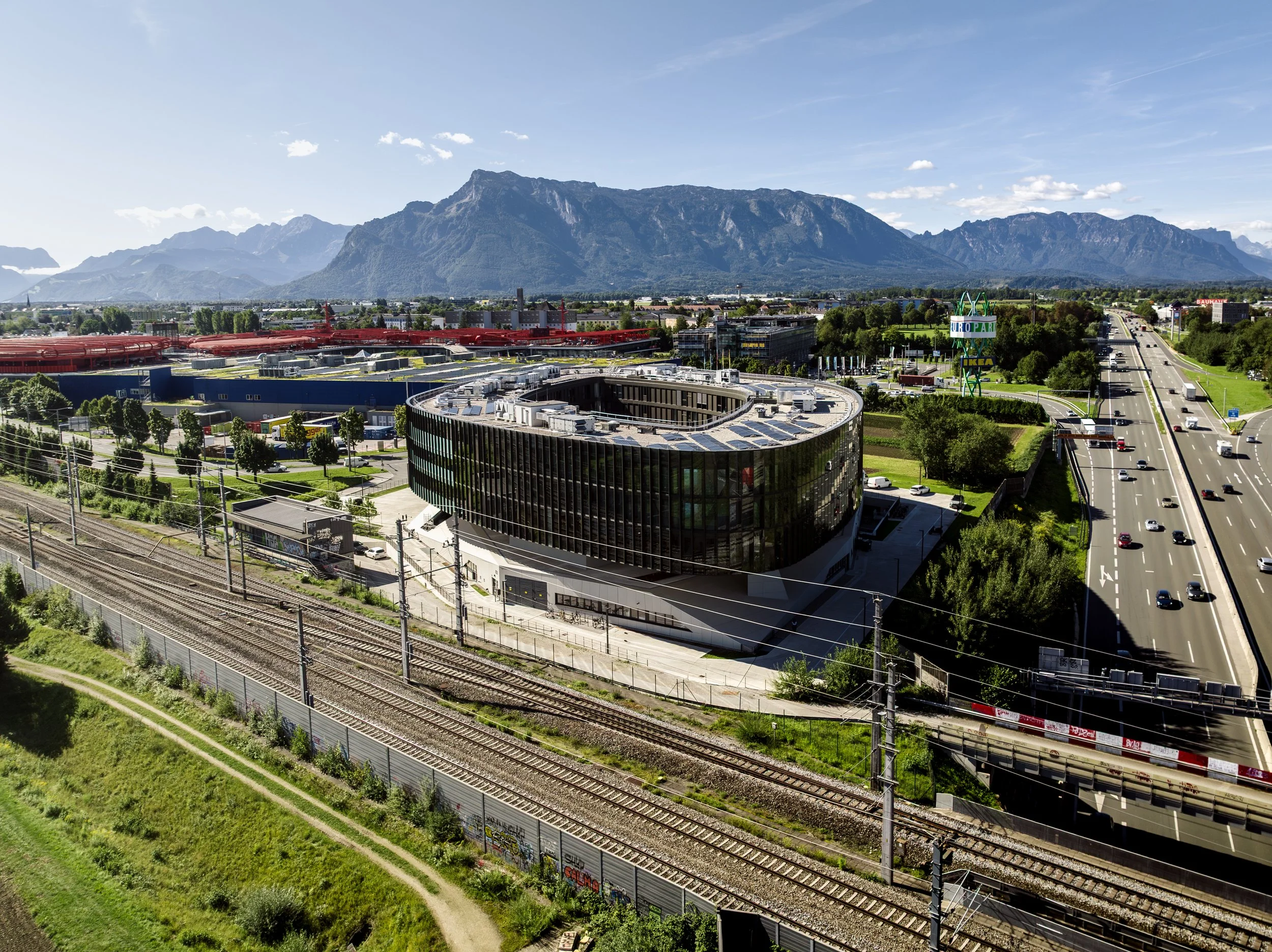 HELIX_Salzburg_martinundklein_Aussenansicht_Drohne_September25-10.jpg