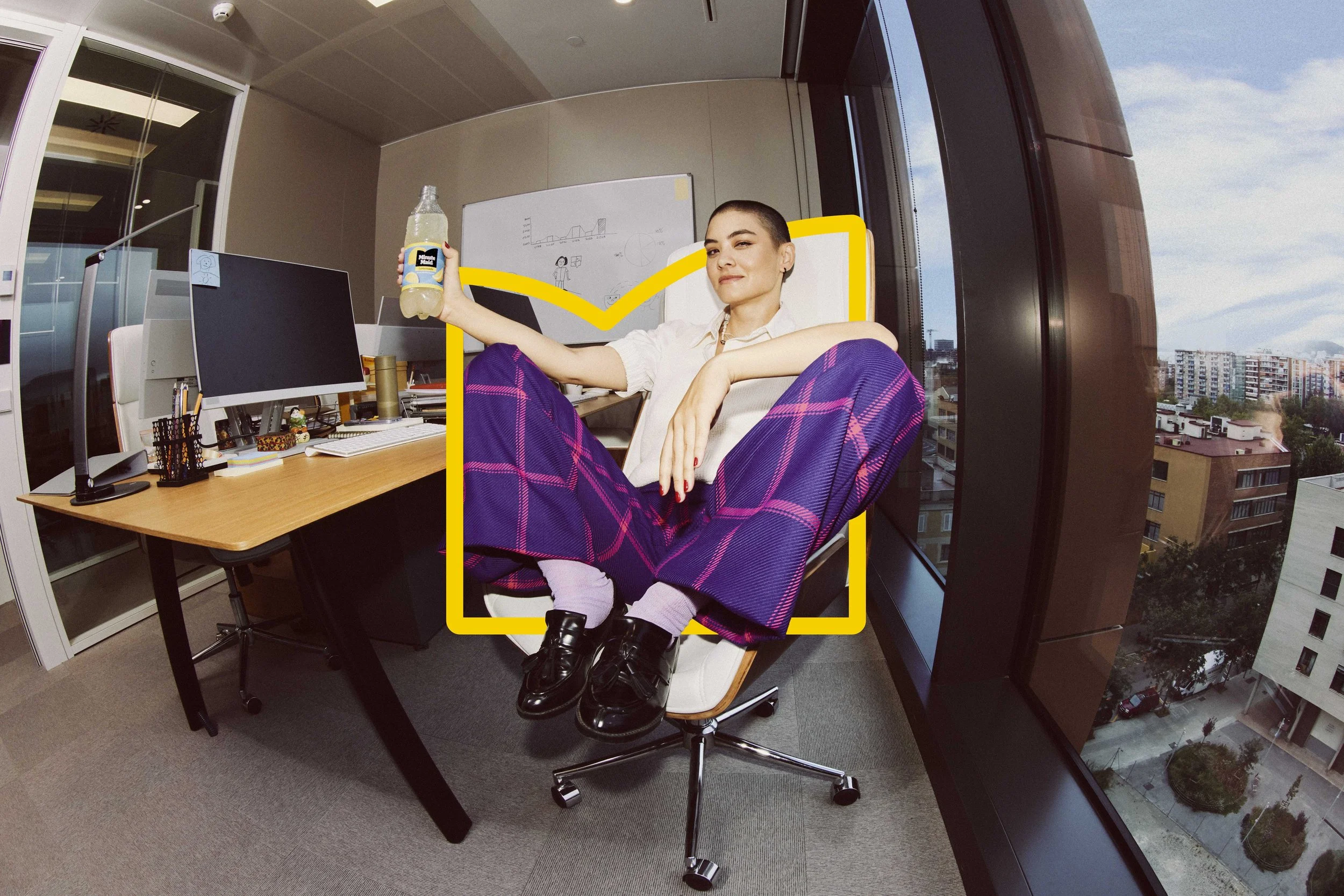 GLMME24-OfficeDesk-PaS-MMLem-20PET-KV-JPEG Ref-EN.jpeg