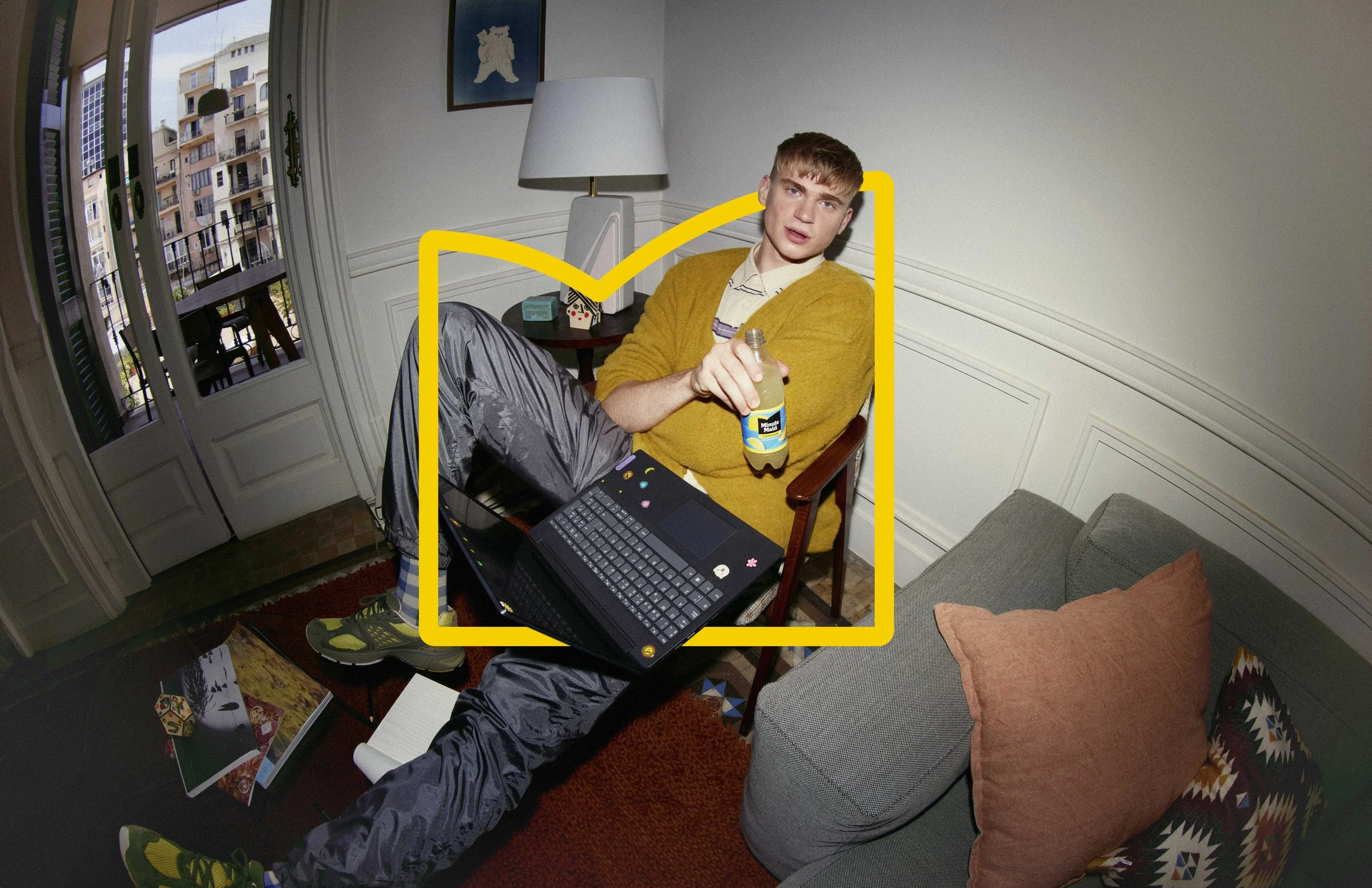 GLMME24-LivingRoom-Cau-MMLem-20PET-KV-JPG Ref-EN.jpeg