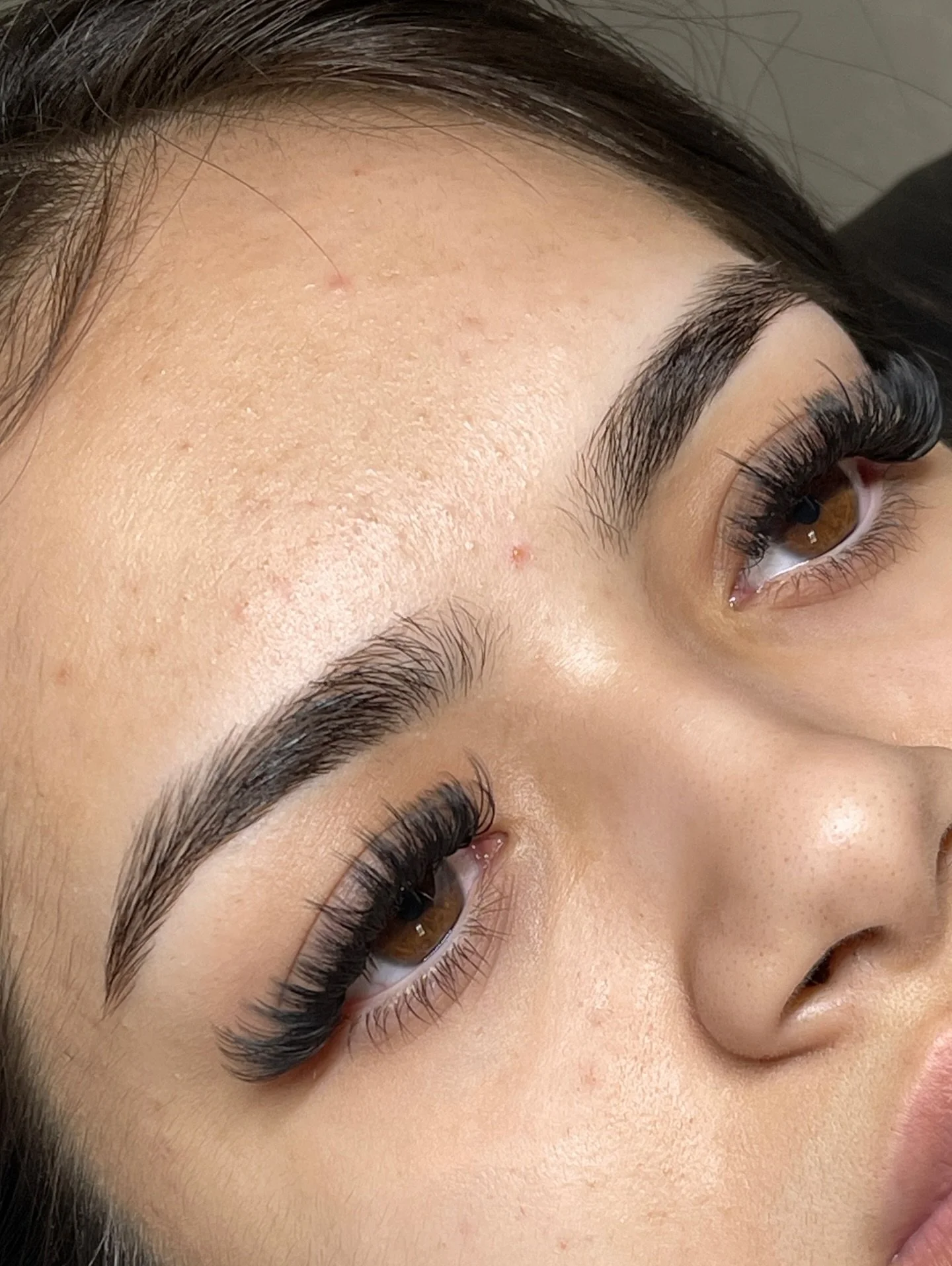 Hybrid perfection☁️✨
The fluff you want, the definition you need.
🔗 Book under &ldquo;Hybrid Full Set&rdquo;