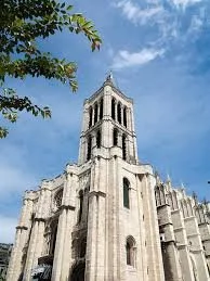 SAINT DENIS EXCURSION TOUR