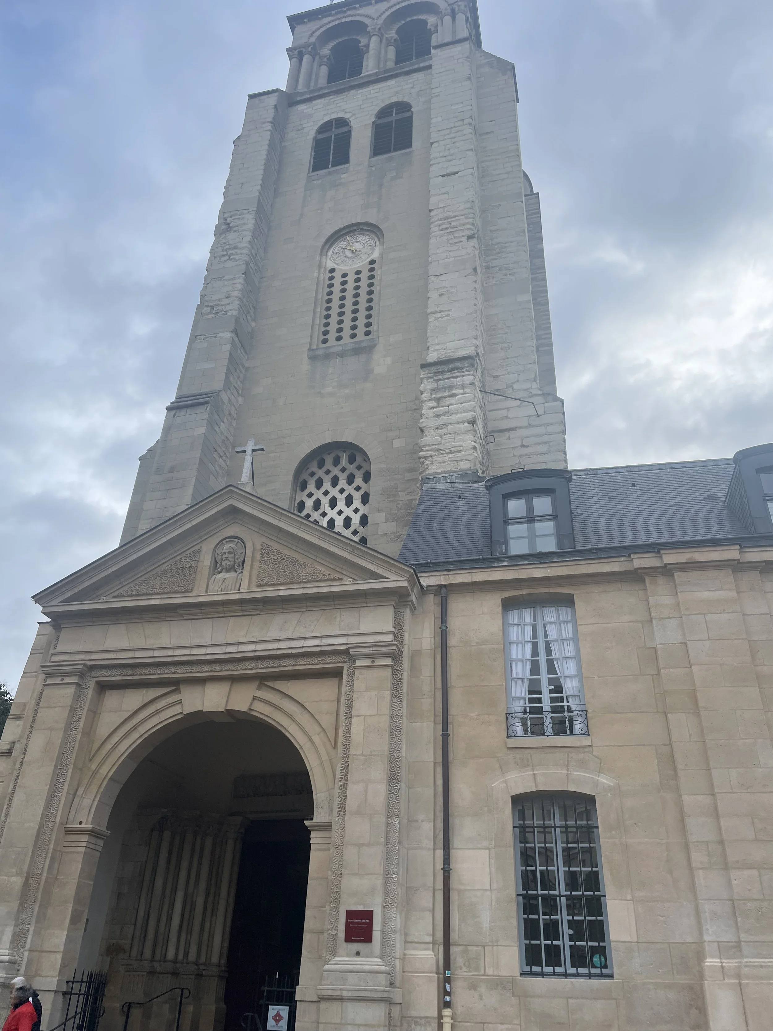EGLISE DE ST. GERMAIN DES PRES TOUR