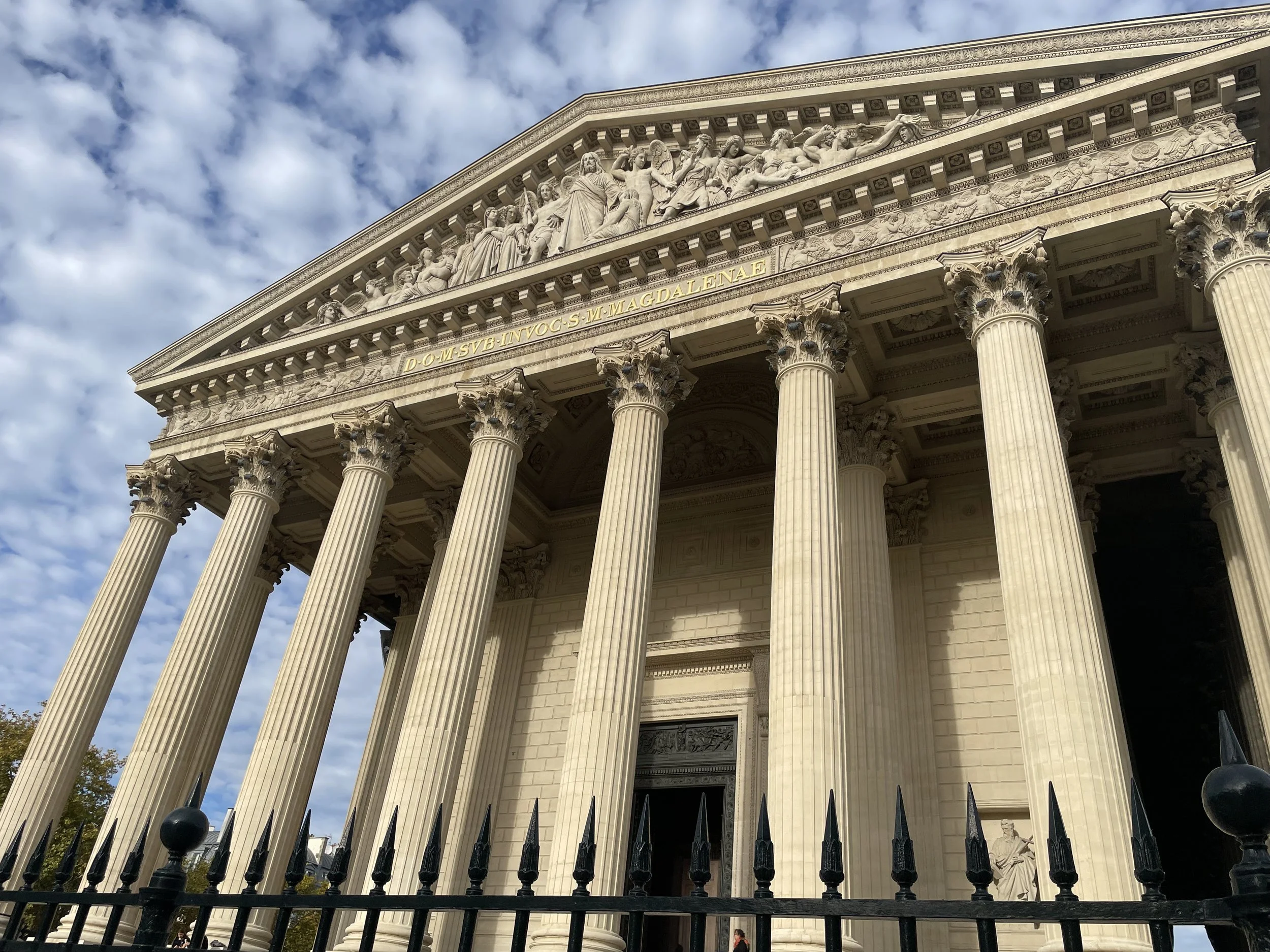 ÉGLISE DE LA MADELEINE TOUR