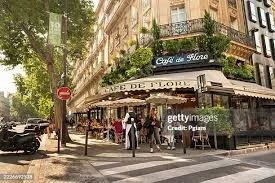 STYLISH & CHIC PUB CRAWL IN SAINT GERMAIN DISTRICT