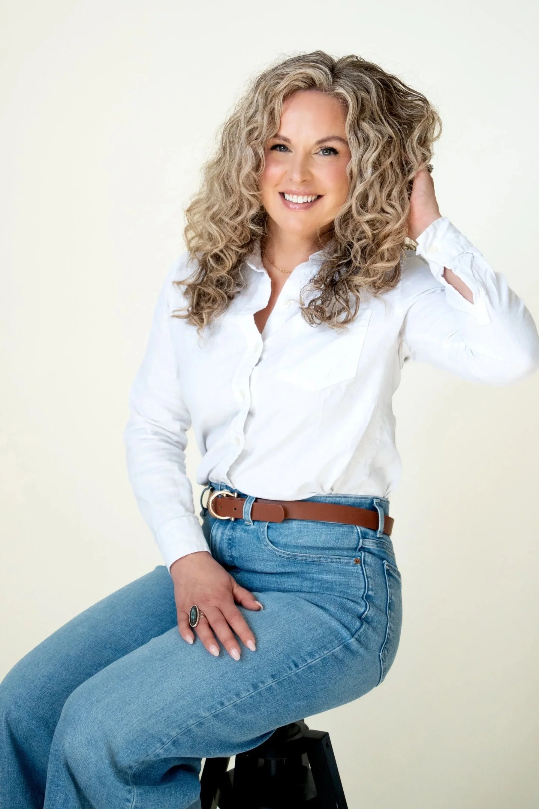 Makeup artist at Do’s & Dye Salon