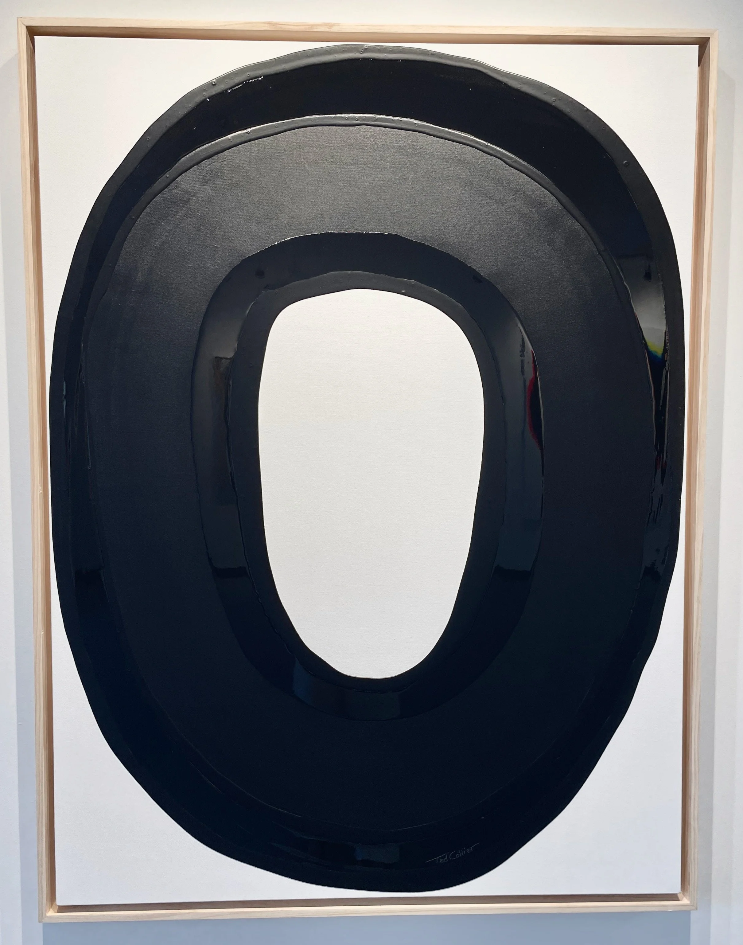 Circle Series 3, Mars Black