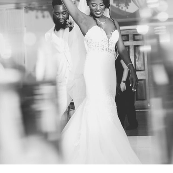 Behind-the-scenes wedding coordination for an upscale multicultural wedding
