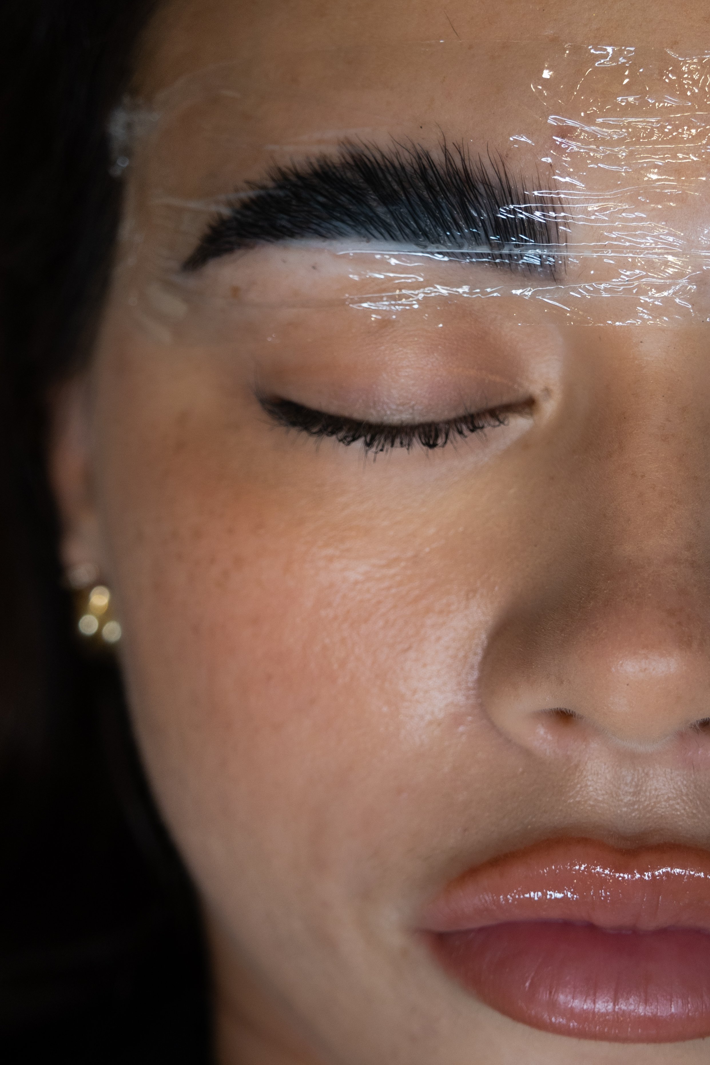 Professional brow shaping and lamination near Winter Springs.