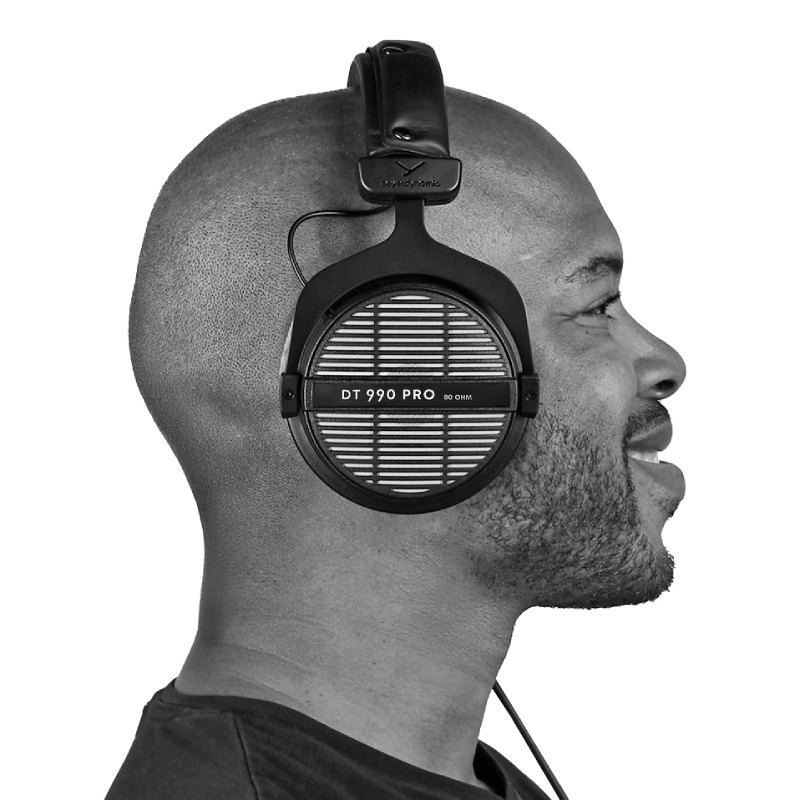 BEYERDYNAMIC DT 990 PRO.png