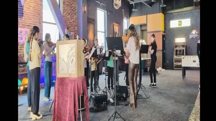 (Please swipe) ✨ We had the best time sharing our music at @theoldskoolbar for Art Hop tonight! Thank you, for having us! 

One performance down, and we are just getting started!
Join us tomorrow at Trinity Lutheran Church as we continue our musical 
