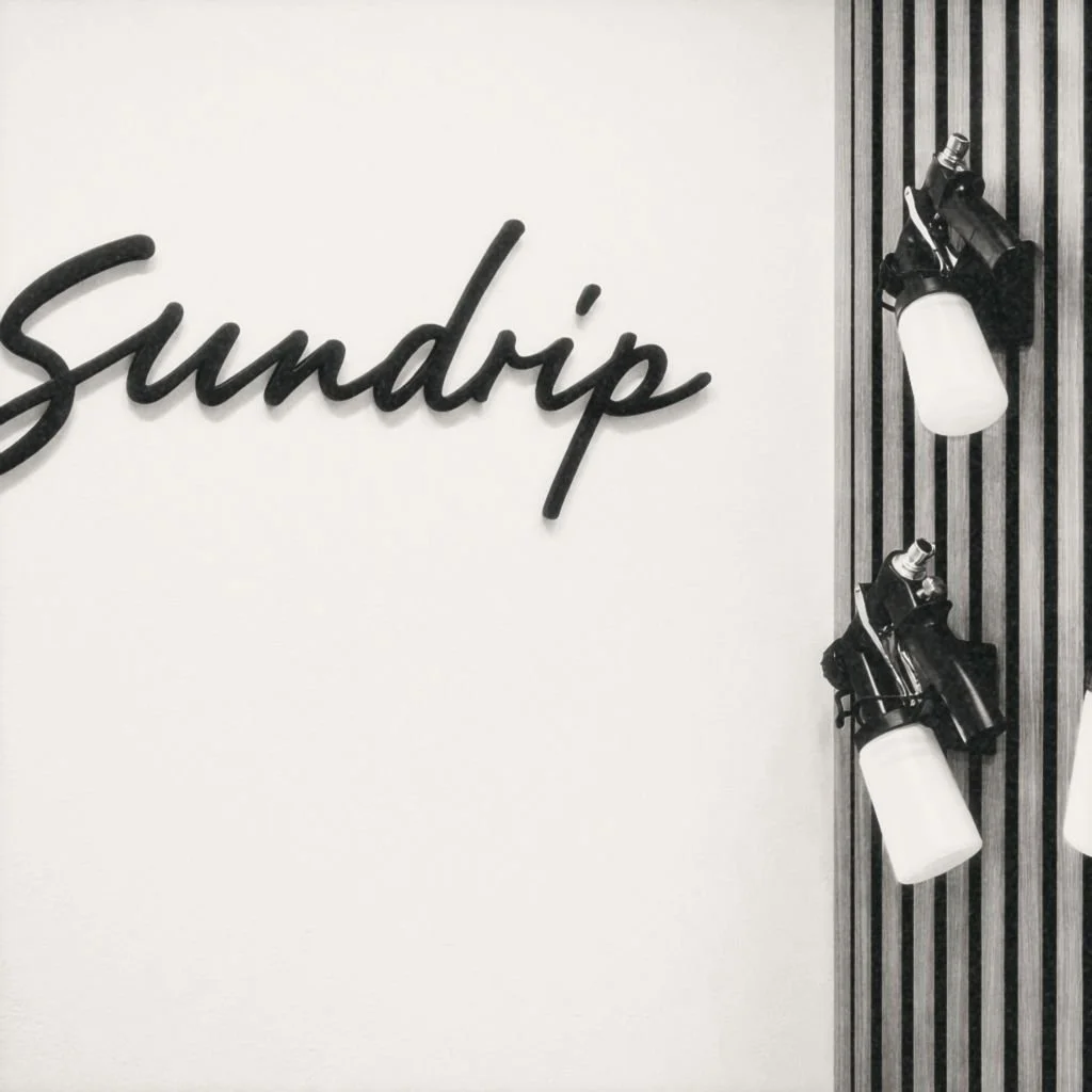 Sundrip Studio In Hamburg Mit Schriftzug An Der Wand