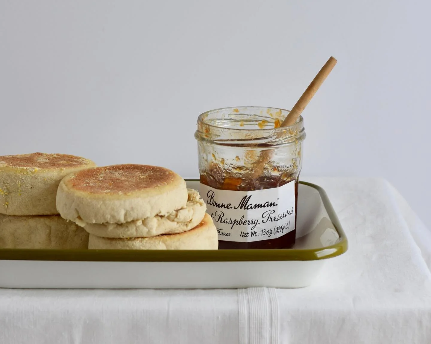 Do you prefer your English muffins with savory or sweet toppings? 🍯🥚

A reminder to pre-order your English muffins and Baguettes for pick-up this Thursday, 10/8.