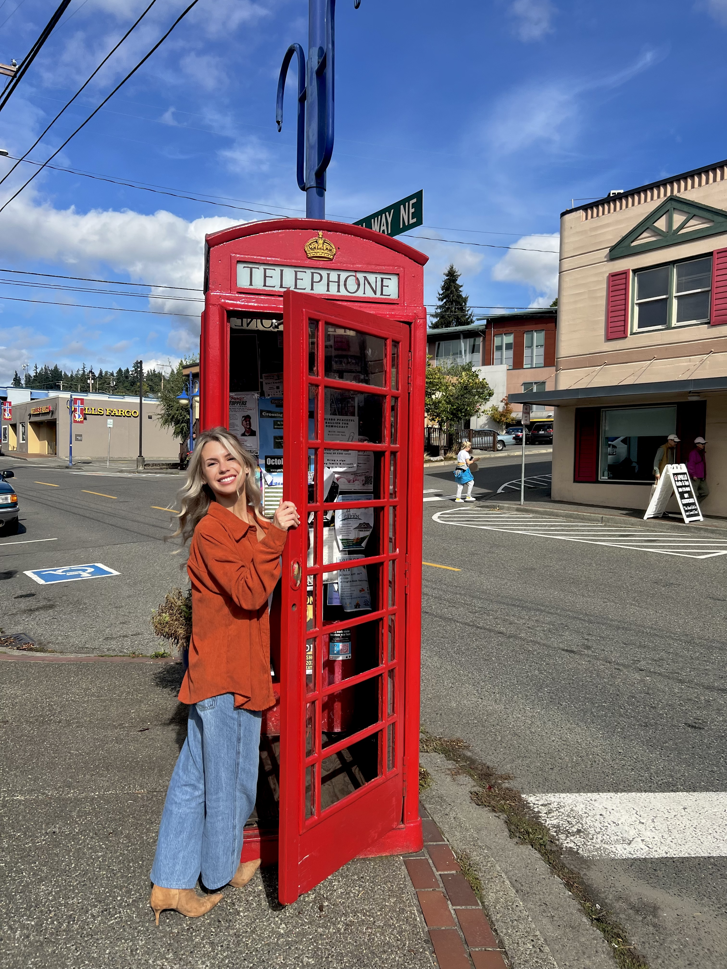 Poulsbo, WA, Laura Fyrqvist Bainbridge Homes Real Estate Real estate agent