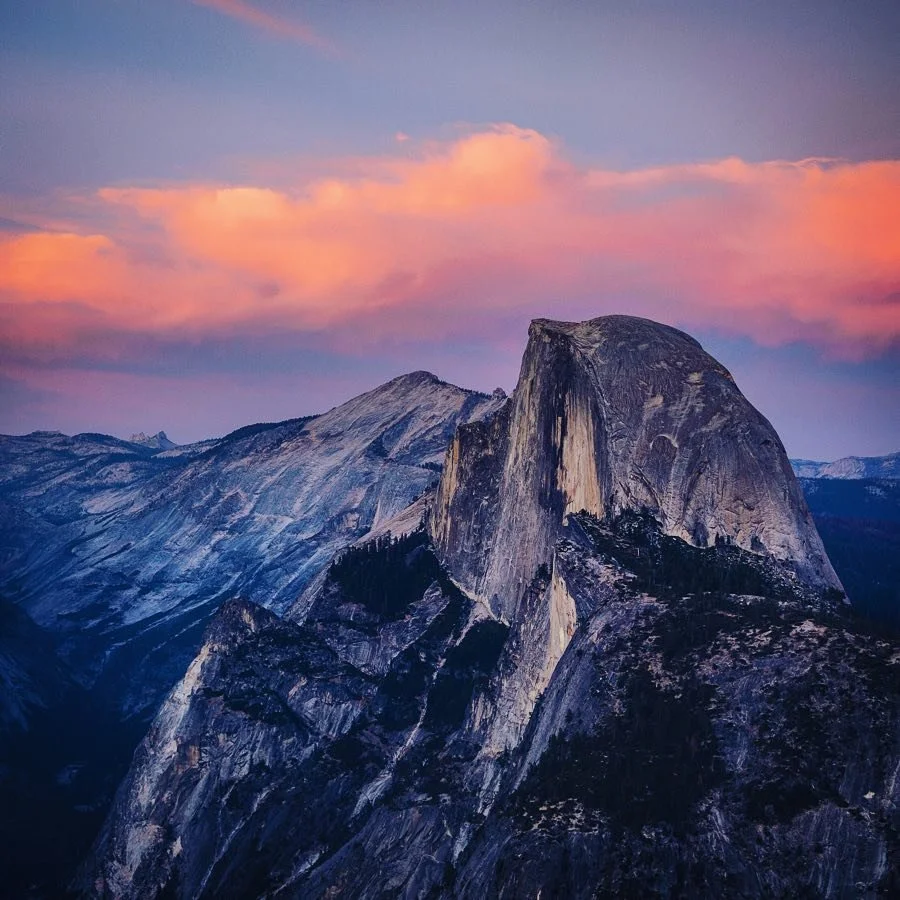 I could never get tired of looking at the sunsets in Yosemite!  Totally worth waiting a few hours to experience this ;)