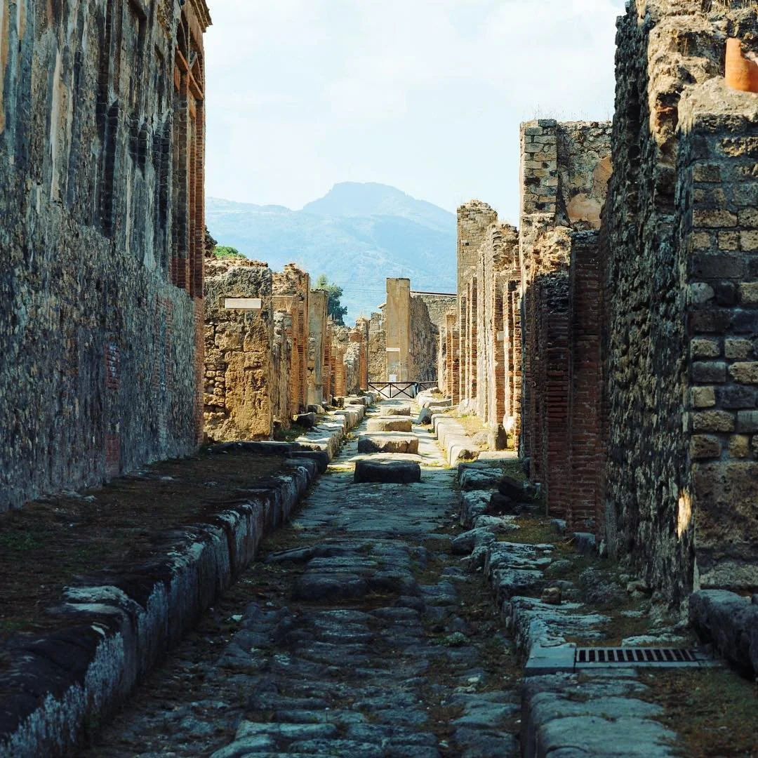 Roaming in the streets of the once mighty city of Pompeii