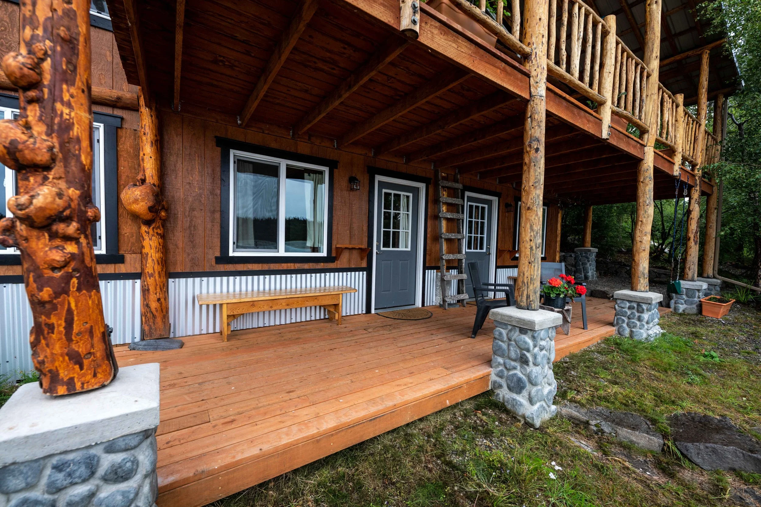 Alaska WP Lodge 20-09023.JPG