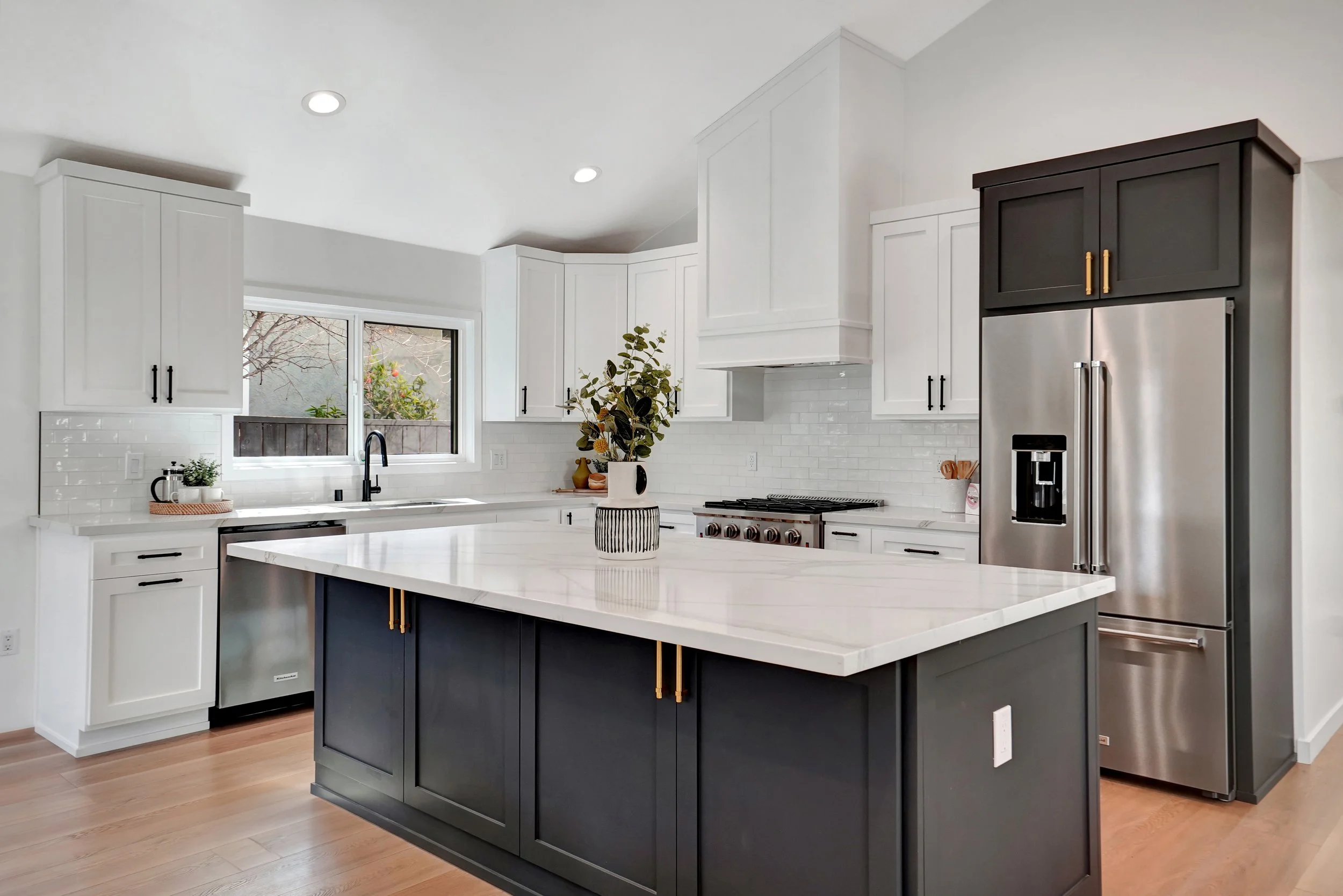 3326 La Clede Ave-7.jpg