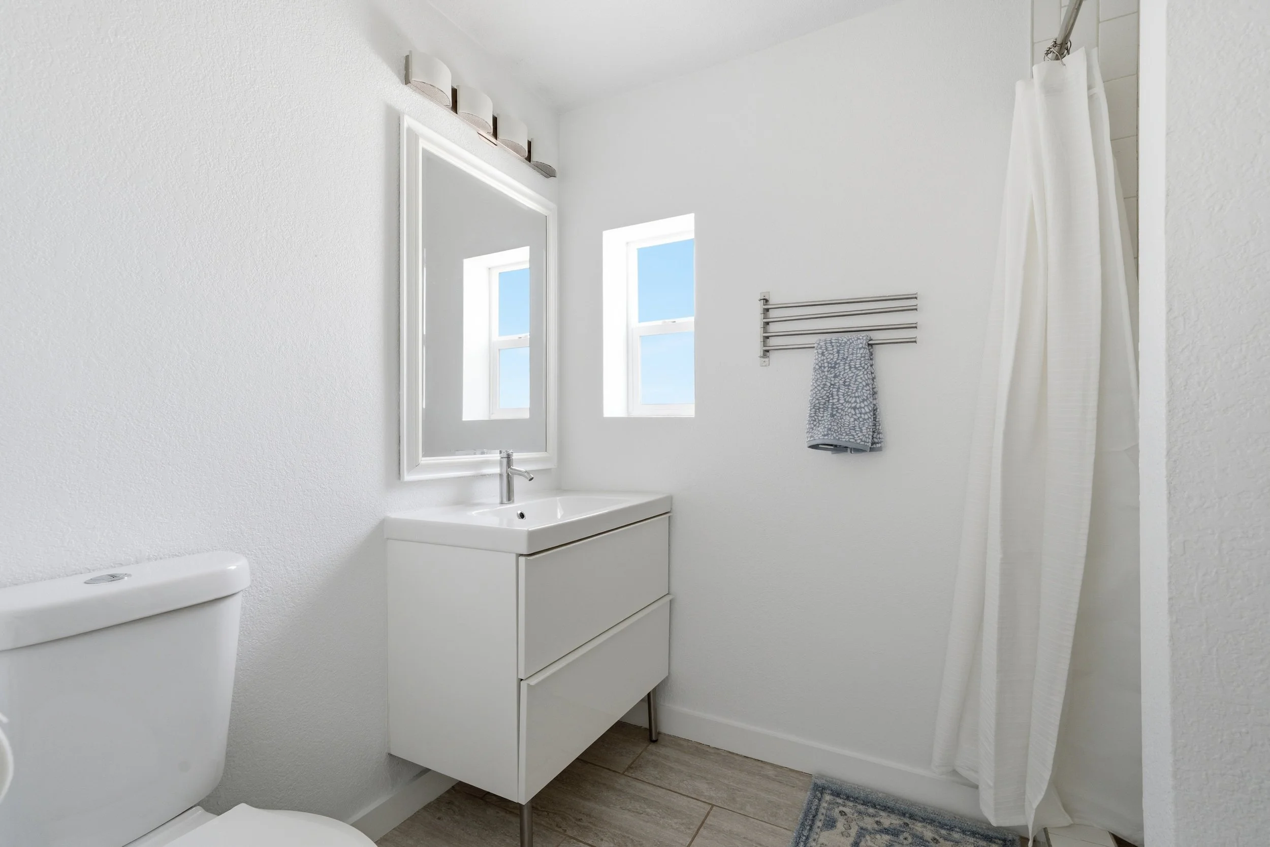 2949 Krameria St(MLS)-7.jpg