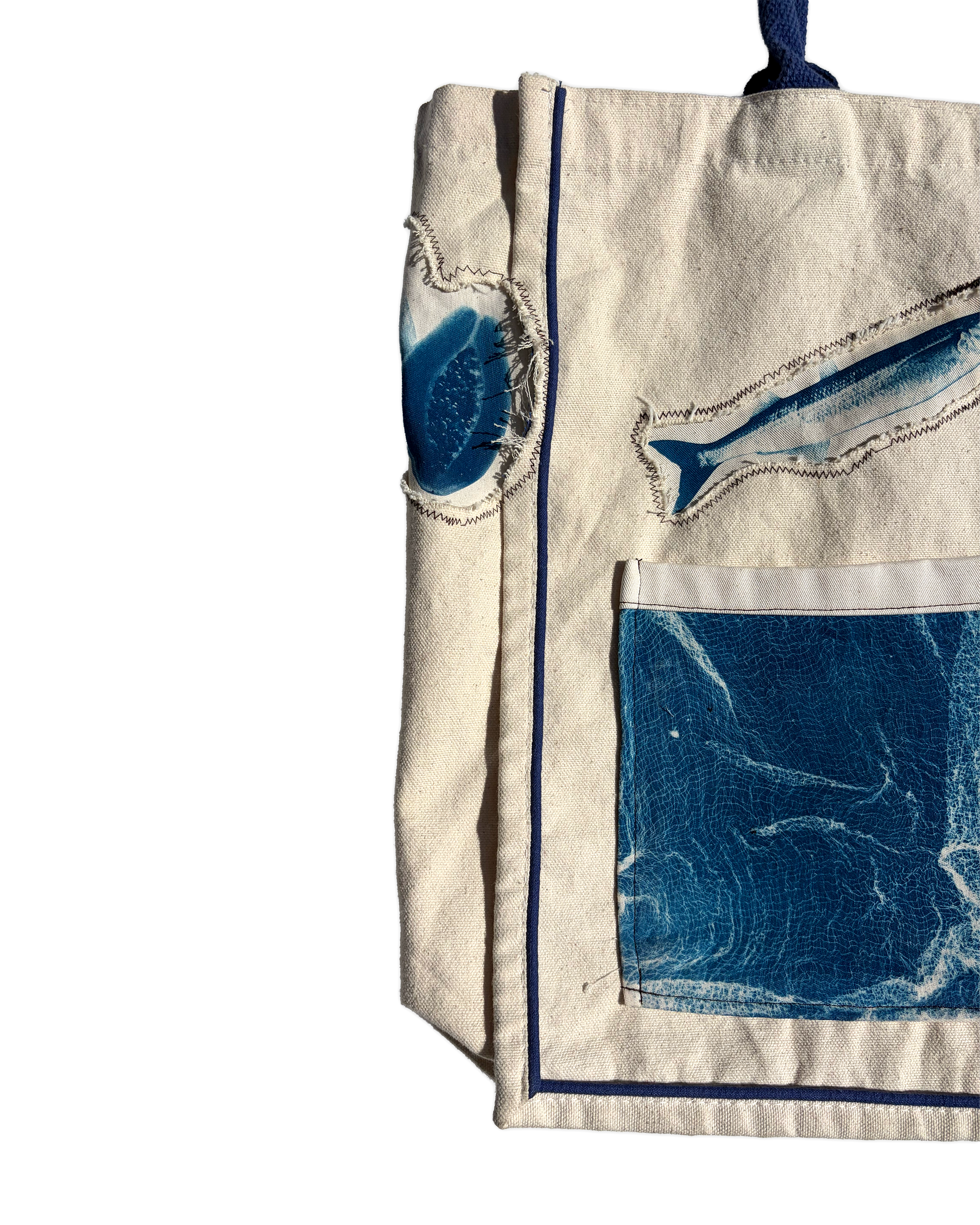 FISHNET_TOTE_UPCLOSE2.png