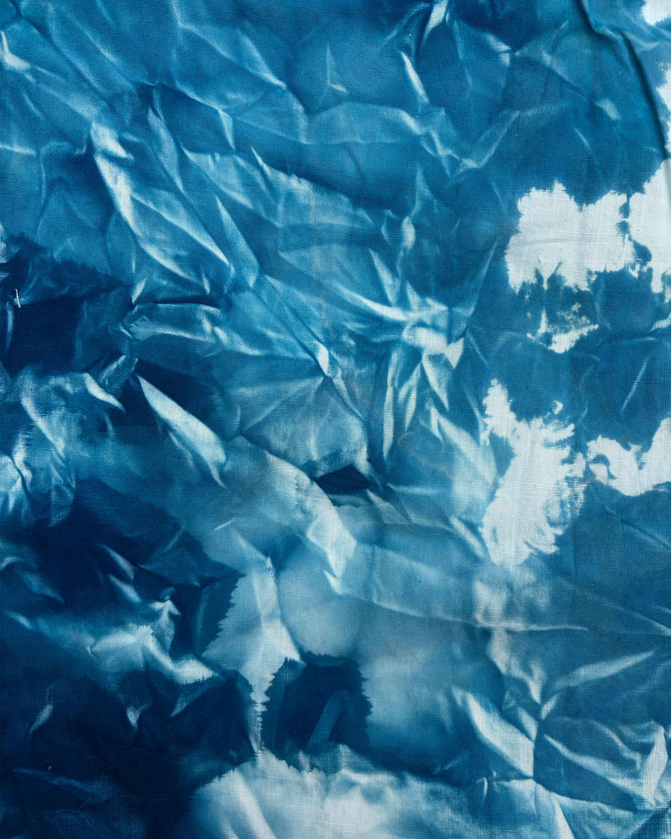 CYANOTYPE_CRUMPLE_DETAILS3.png