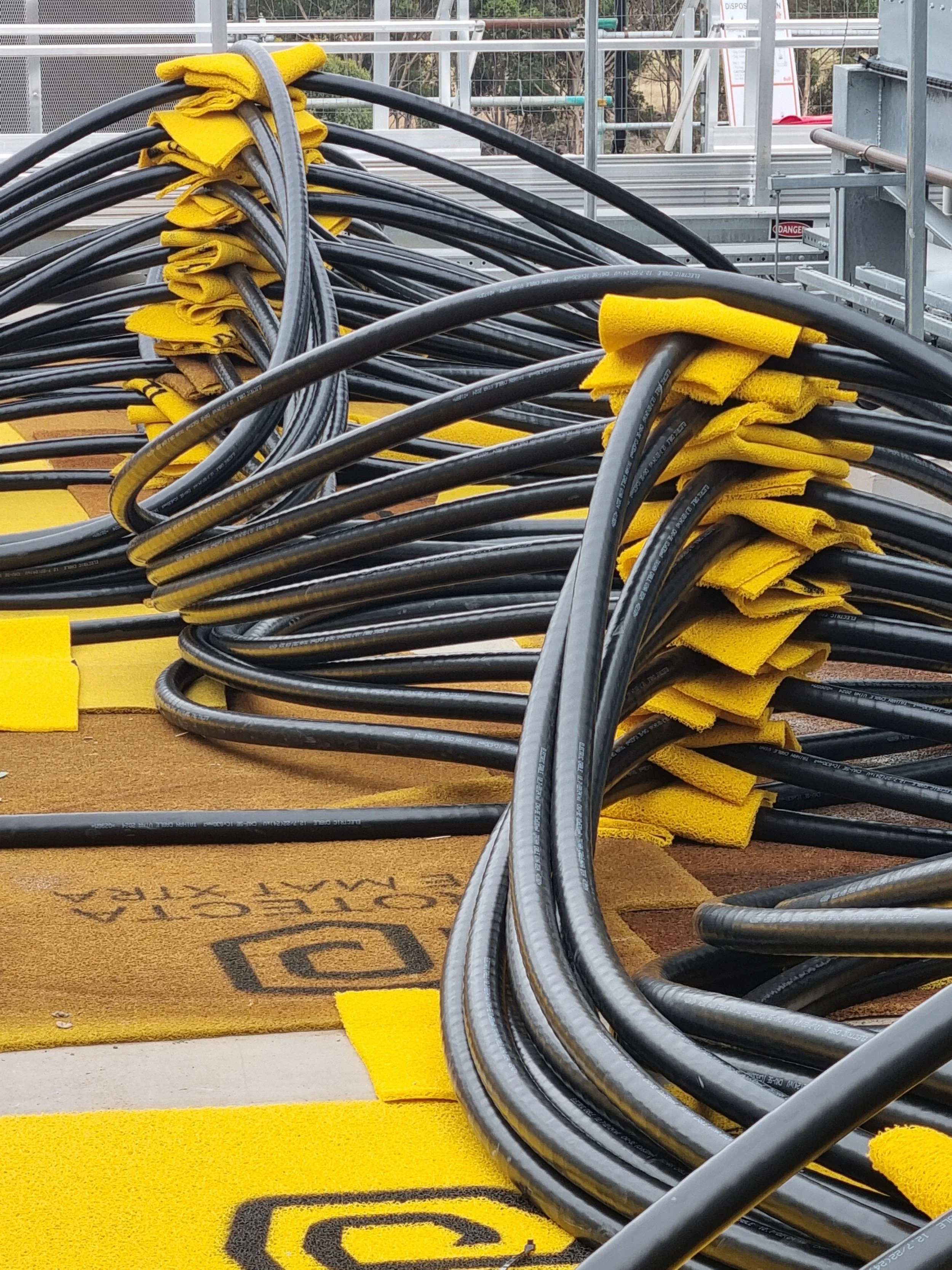150m of 630mm2 HV in a "figure 8" pile