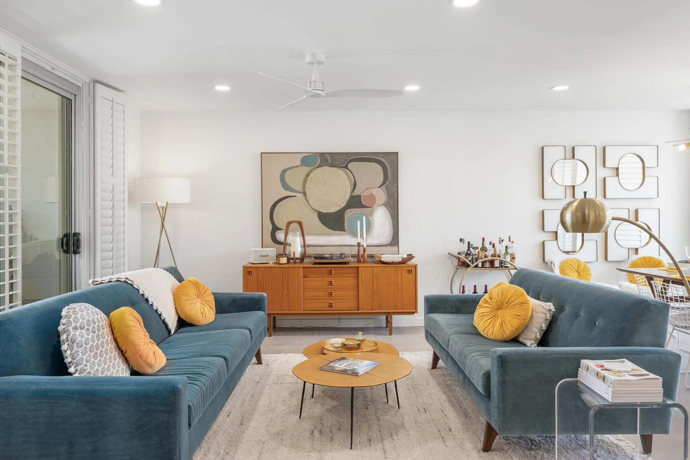 Image of an MCM living room in Palm Springs