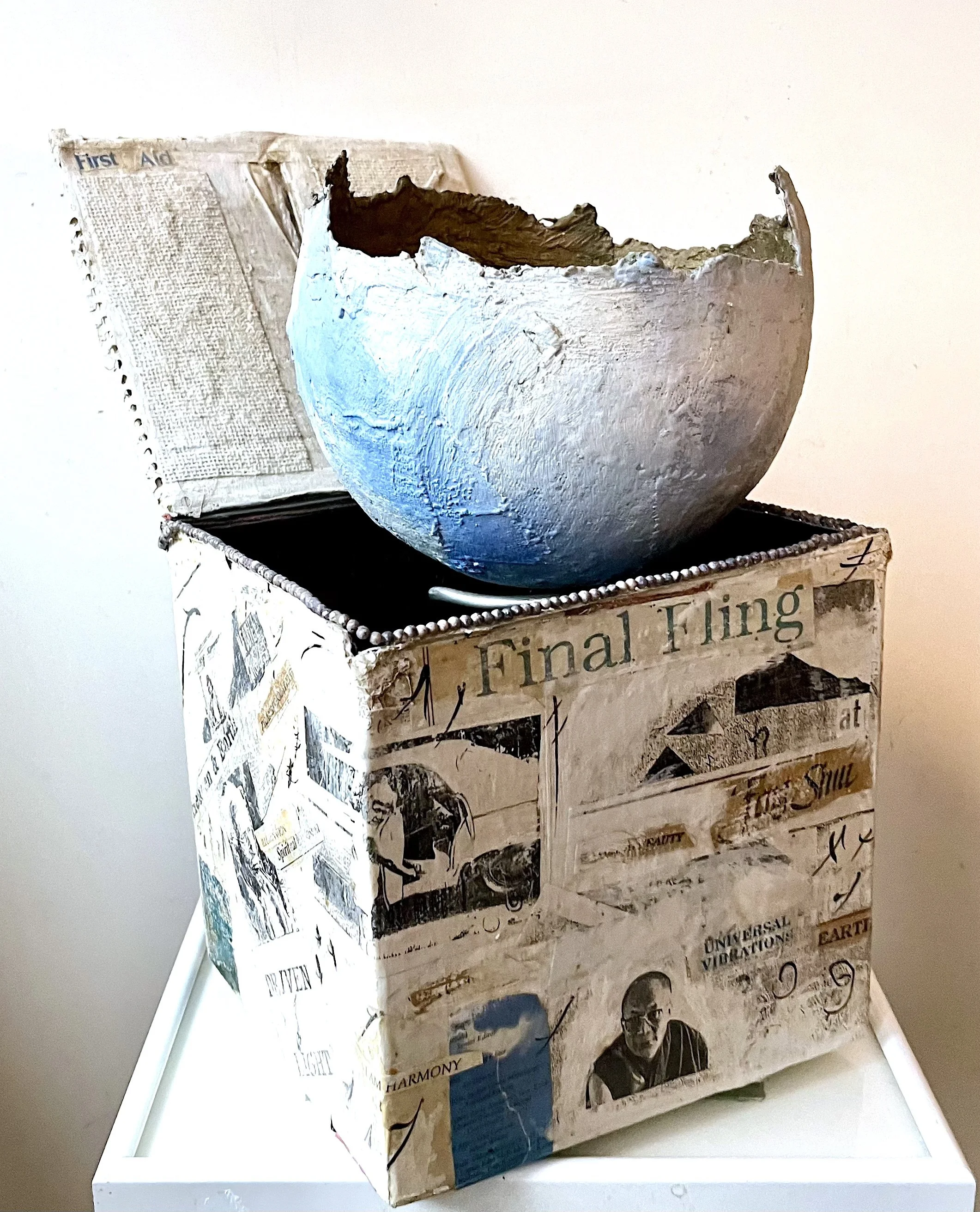 Final Fling, 2004, mixed media, 9 x 8.5 x 17"