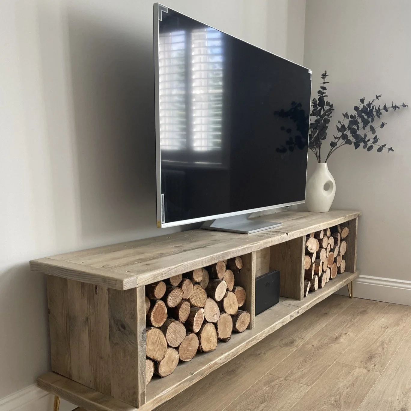 TV Unit.jpg