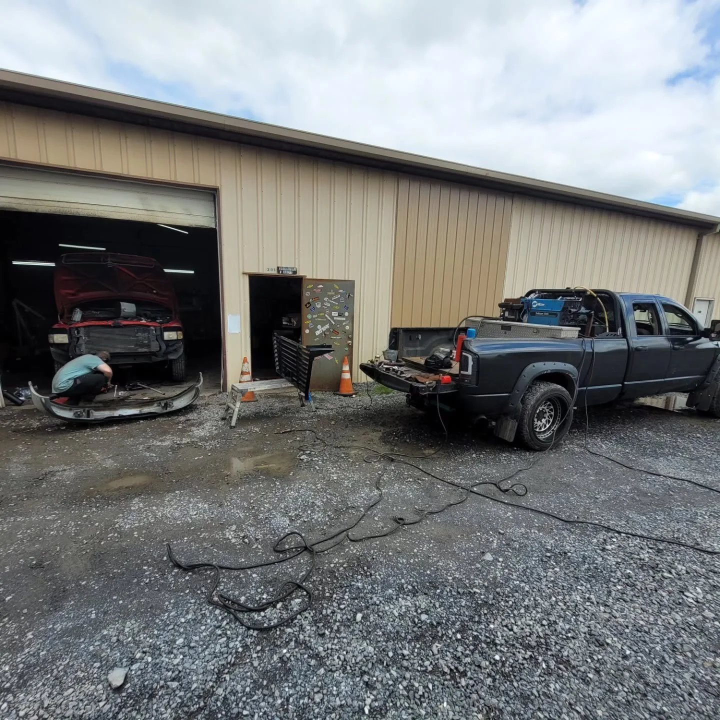 Headache rack and air conditioning installed. 

We have openings all week Tuesday through Saturday. 

cpstevemiller.com 
717-386-8977