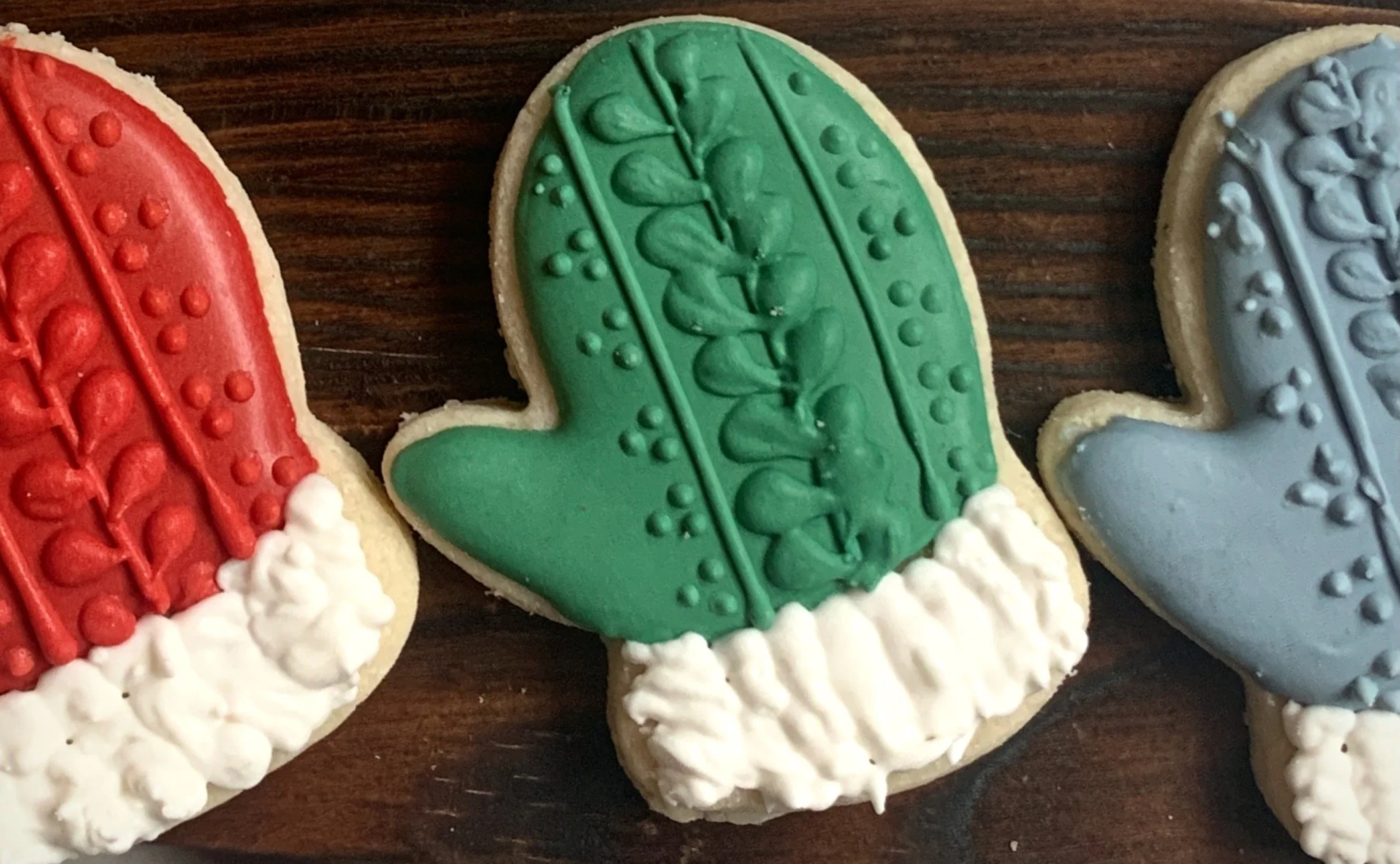 S&S Christmas 2025 - Mitten Set.jpeg