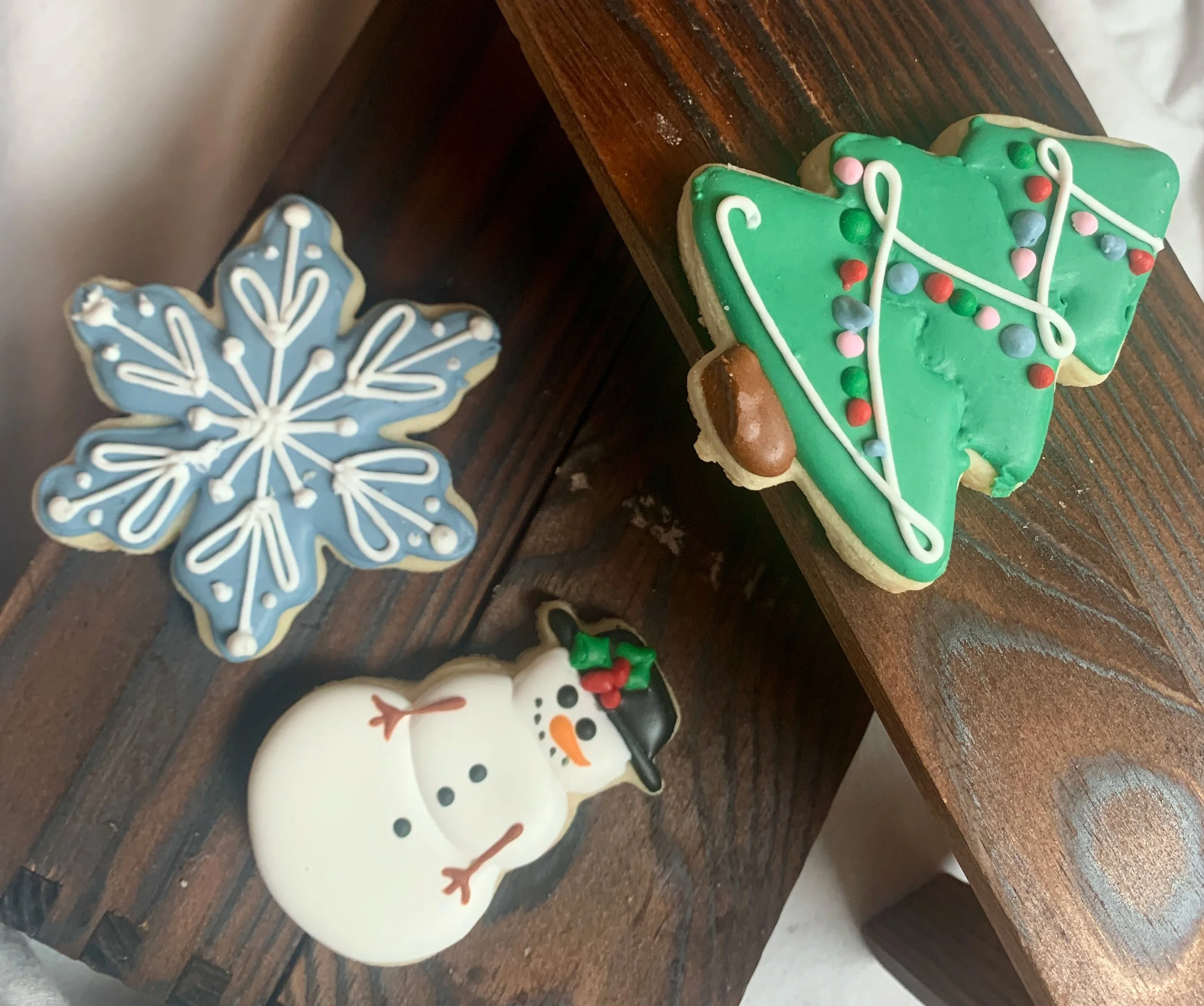 S&S Christmas 2025 Set of 3 layered.jpeg