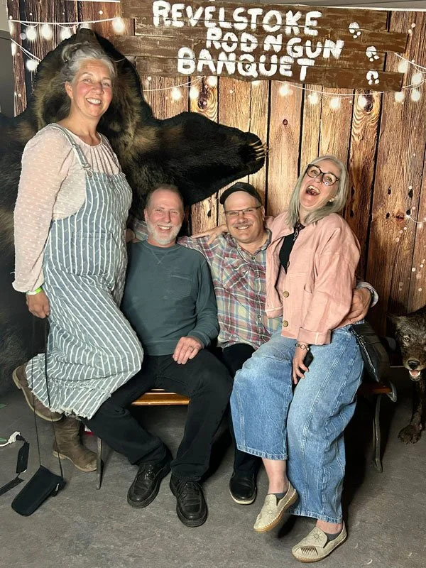 Group picture at banquet