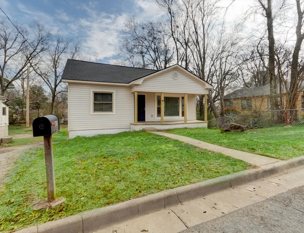 219 S Patterson St Hot Springs