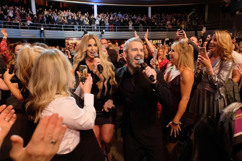 Andy Cohen sings with Kim Zolciak and an arena of fans at BravoCon 2019