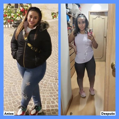 La imagen muestra a una mujer en dos fotos tomadas en diferentes momentos. En la primera foto, está en un lugar exterior decorado para Navidad, usando un abrigo negro con capucha de peluche, jeans azules y zapatillas blancas. En la segunda foto, está en un espacio interior, usando una camiseta blanca, pantalones deportivos oscuros y zapatillas rosas, tomándose una selfie frente a un espejo.