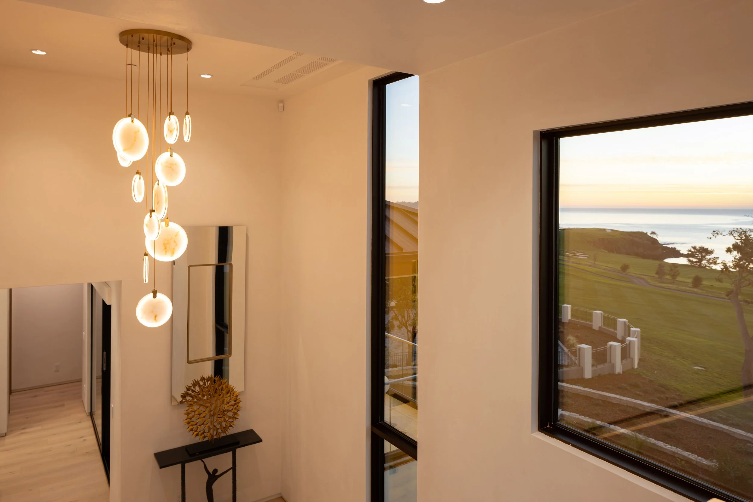 22 130 3364 17MileDrive.jpg