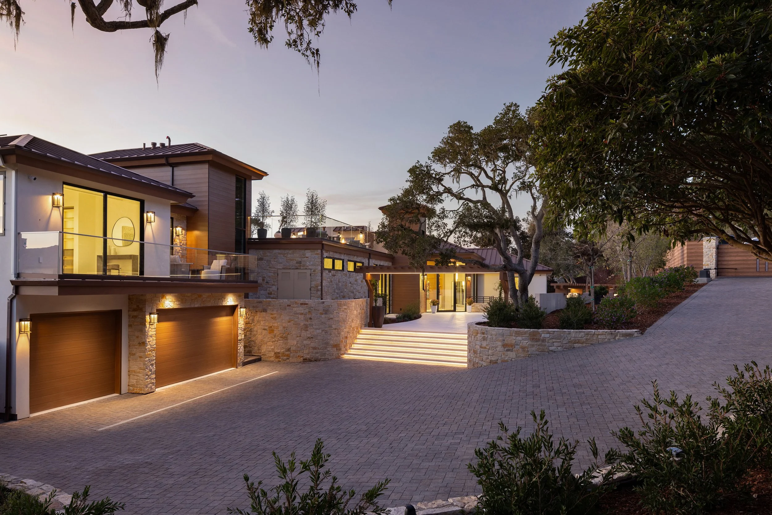 49 147 3364 17MileDriveFront.jpg