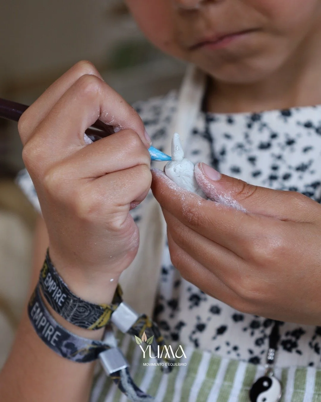 ✨ Criar tamb&eacute;m &eacute; uma forma de crescer.
Nestes momentos, n&atilde;o existe certo ou errado.
Existe experimentar, tocar, imaginar e transformar ideias em algo &uacute;nico 🤍

Entre texturas, cores e pequenos detalhes, cada crian&ccedil;a