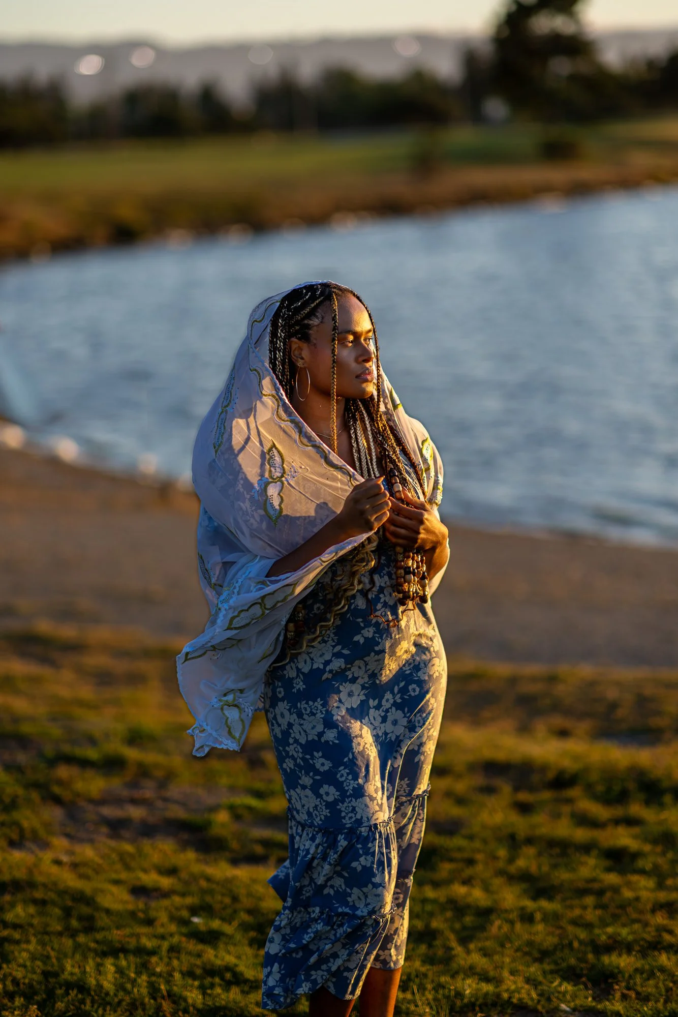 Mountain View personal lifestyle photographer Black model with white scarf at Shoreline Park lake golden hour