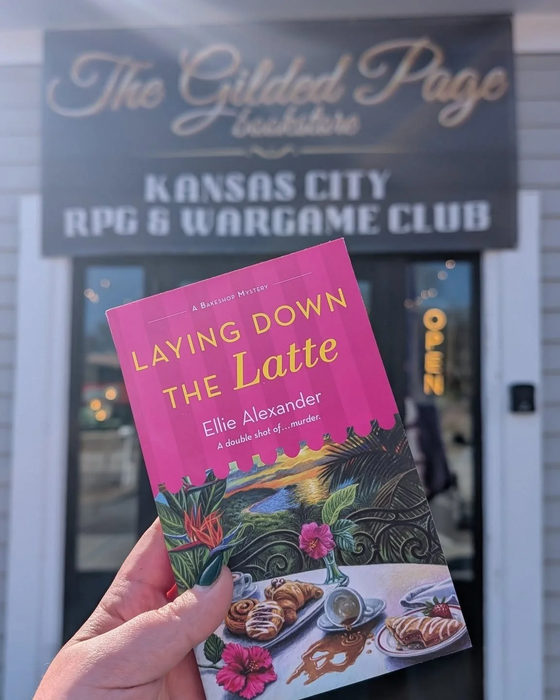 Spring is close enough that I am already thinking about what I want to read in it. 

Longer days, slower pace, different kind of book energy. 

What are you planning to read this spring? Drop it below. I am genuinely asking.

#kansascity #kcbooklover