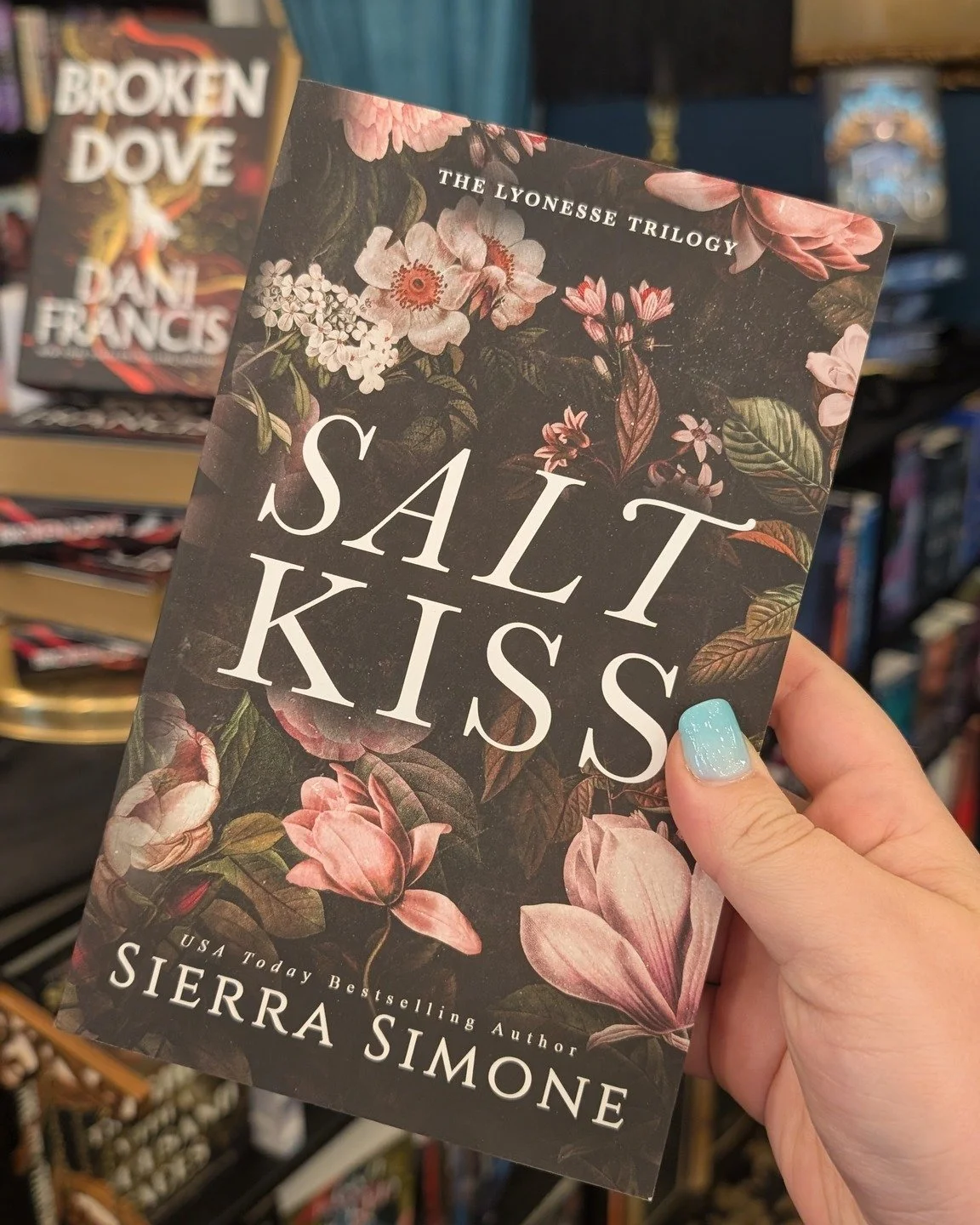 Smut Book Club is tomorrow, Friday the 15th. this month we're reading Salt Kiss by @thesierrasimone , a queer, kinky contemporary retelling of Tristan and Isolde set inside DC's ultra-secret club. MMF. elegantly dirty high society kink. a fast fall i