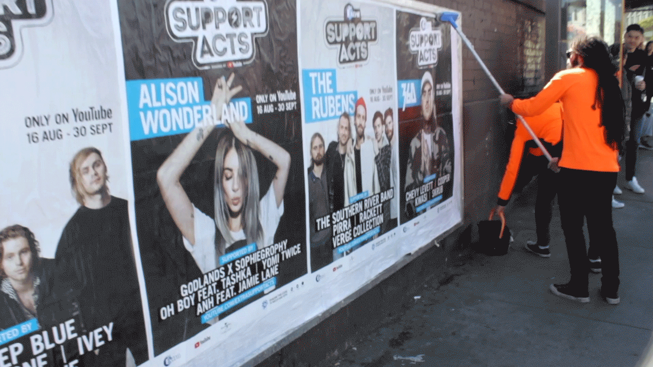 EXTRA 'Support Acts'