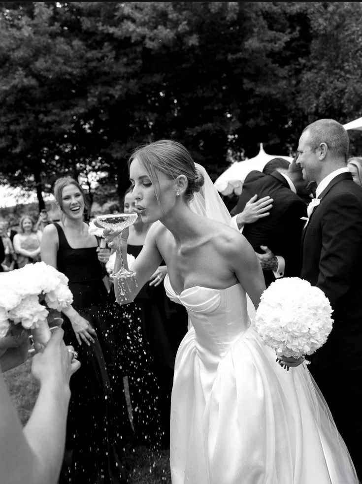 What does a wedding planner actually do?
