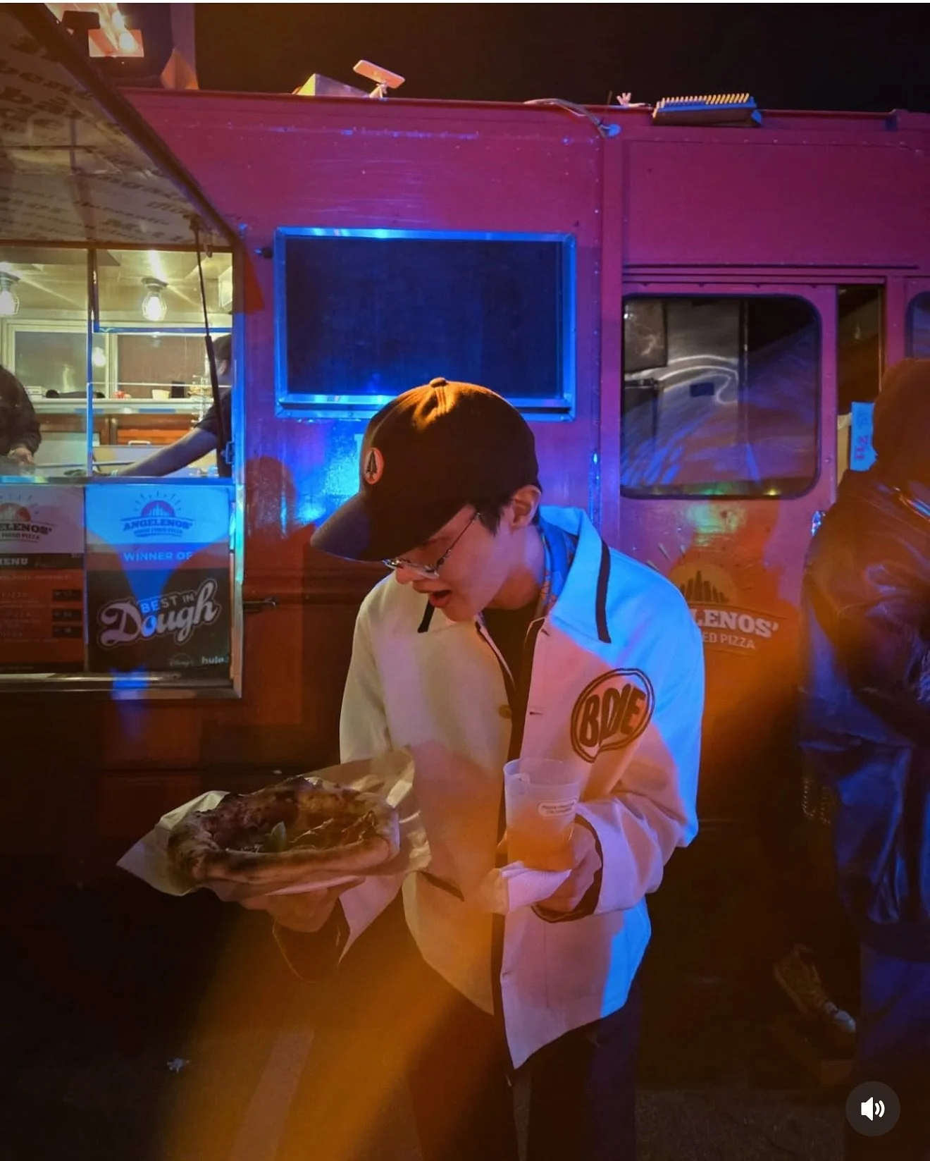 When a global superstar grabs a slice! 🍕💥

K-pop legend @uarmyhope spotted enjoying Angelenos Wood Fired Pizza at @campfloggnaw 🙌

Thank you for the love&mdash;our wood-fired pies are now officially K-pop approved 🔥🇰🇷

📍Made fresh. Baked on-si
