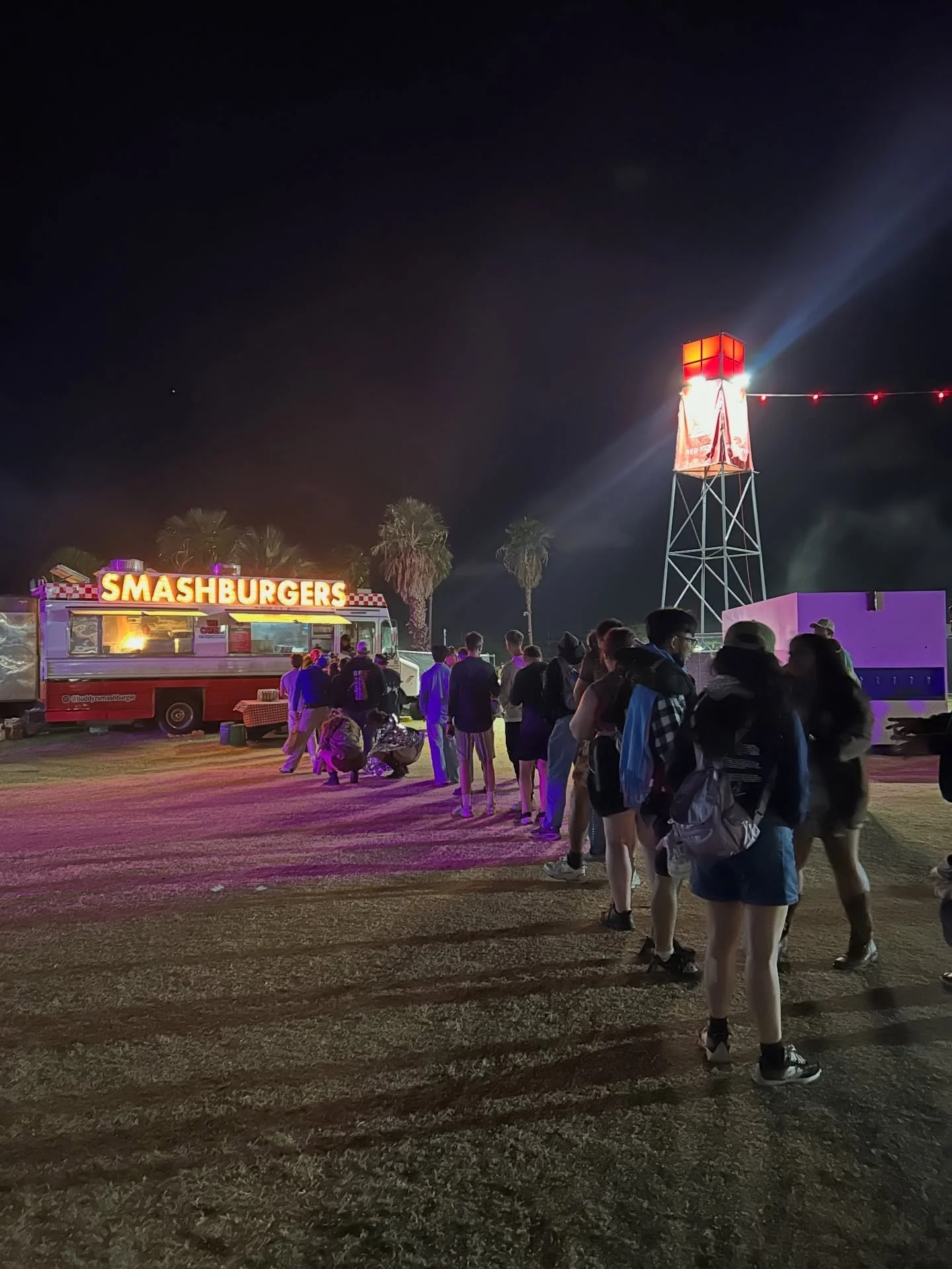✨ Coachella, this one is from the heart 🙏

At Angelenos Pizza &amp; Buddy&rsquo;z Smashburgers, we&rsquo;re not just serving food&hellip; we&rsquo;re serving with purpose.

Over every pizza, every burger, every meal &mdash; we pray blessings.

That 