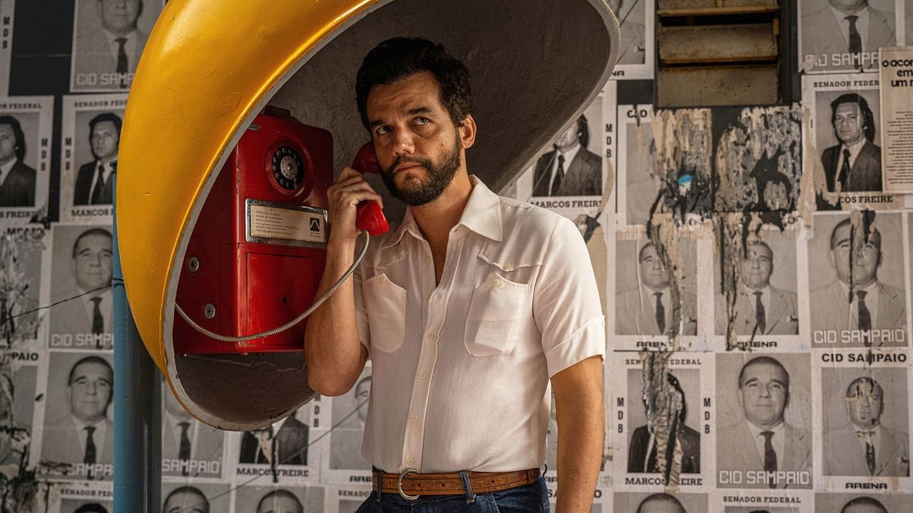 The Secret Agent: Wagner Moura Turns Silence Into a Weapon