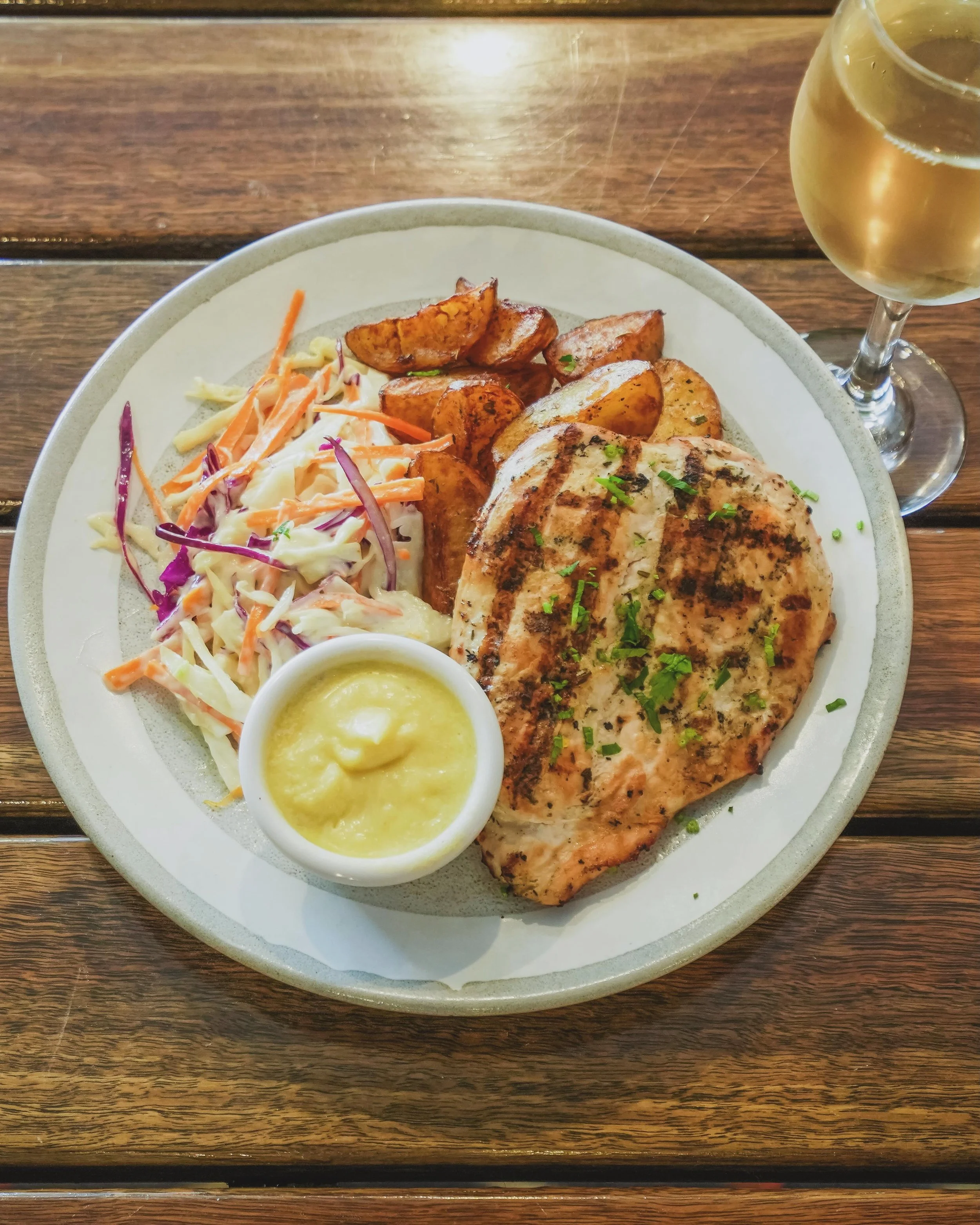 Long weekend plans?

Good food. Great drinks. Even better company!

Settle in at Settler&rsquo;s Tavern and enjoy everything a proper long weekend should be.

Check out our full menu or book your table via the link in our bio.